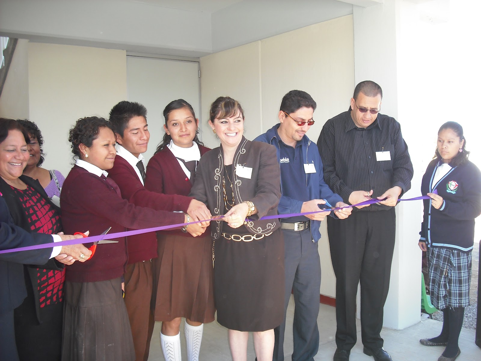 COMUNIDAD EDUCATIVA JIMÉNEZ DE LAS CUEVAS: abril 2012