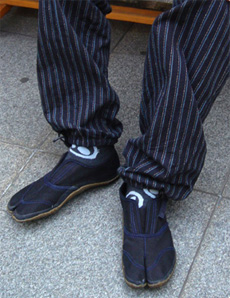 Fab, Tech and Media: Japanese street wear: Jikatabi