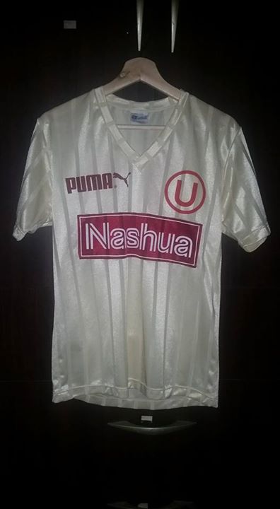 camiseta universitario 2012