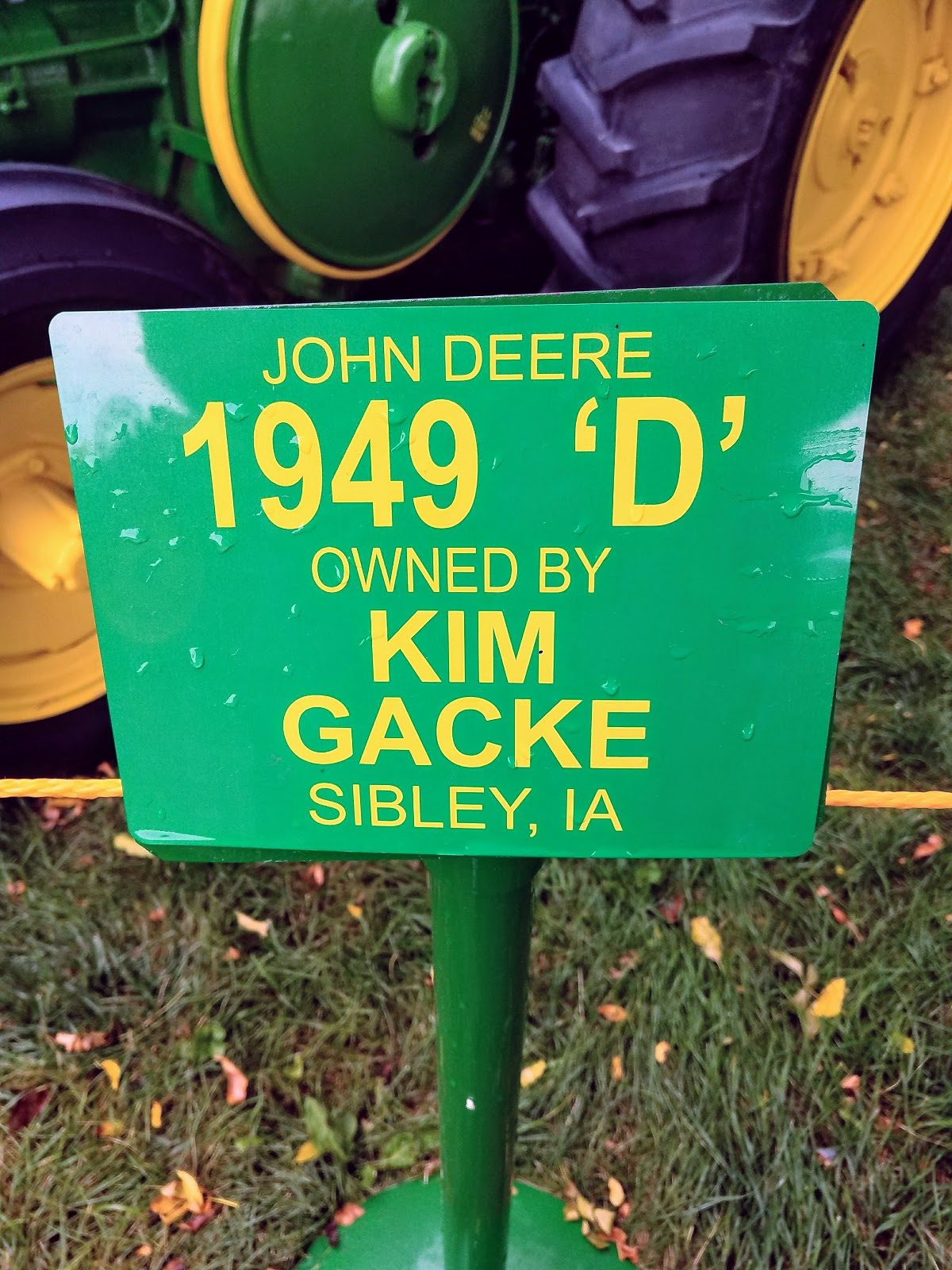 History and Culture by Bicycle Spencer, Iowa 2017 Clay County Fair, 1949 John Deere 'D