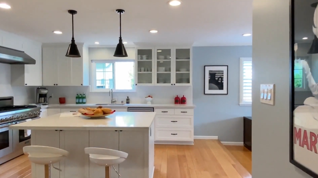 Tour 30 Brentwood Dr, San Rafael, CA vs. 19 Interior Design Photos