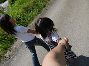 トトロ歌ってた！ あ～る～こ～♪ あ～る～こ～♪. カワイイ～（笑）