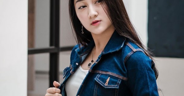 Sandrina - Goyang 2 Jari - Lirik Lagu Dan Download MP3