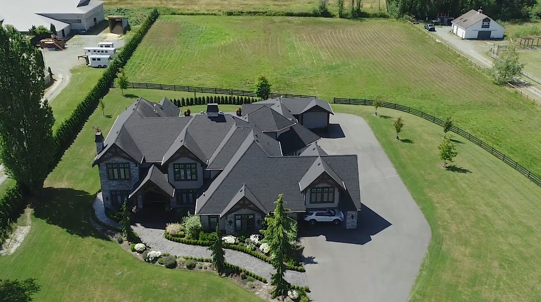 57 Interior Design Photos vs. 319 184 St, Surrey, BC Luxury Home Tour