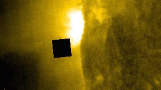 Misterioso 'cubo' negro avistado cerca del Sol en imagen de satélite de la NASA