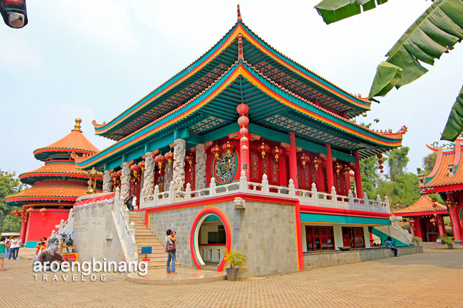 kelenteng kong miao tmii jakarta