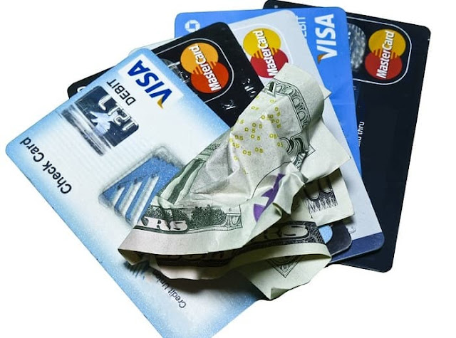 cash versus credit card