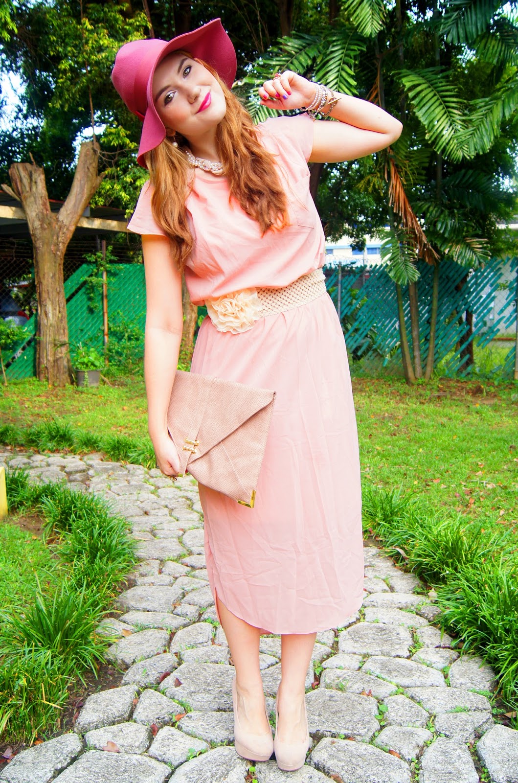 Wear pastel colors for Spring! Click through for tips on how to wear this trend!