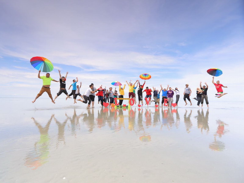 Sky Mirror Tempat Pelancongan Unik Dan Menarik Di Kuala Selangor