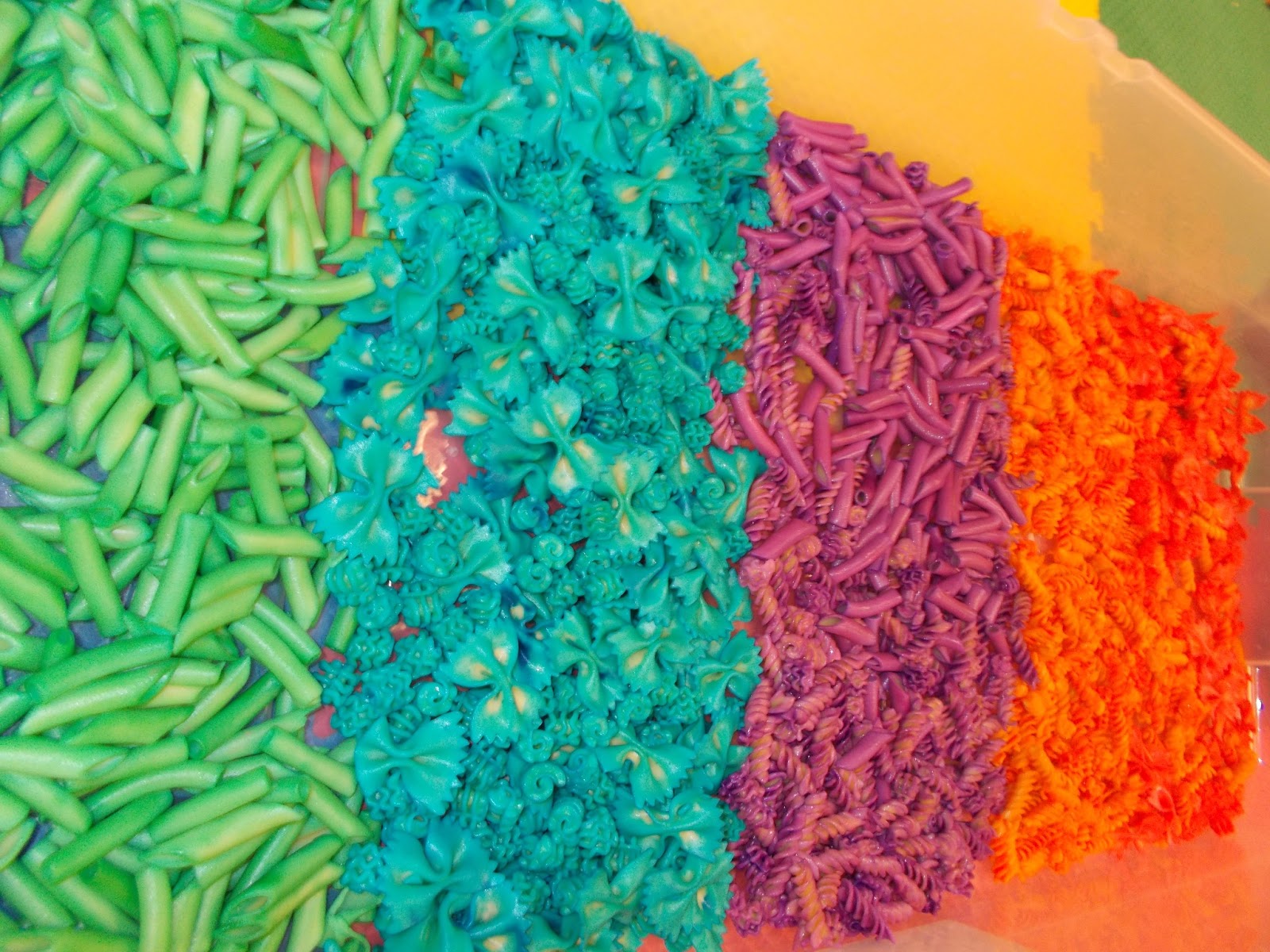 neverlandarling-messy-learning-lab-noodles