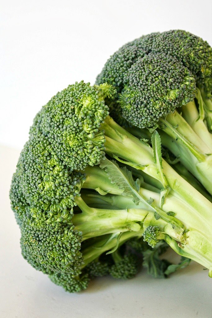The Garden Grazer: Broccoli with Asian Garlic Sauce