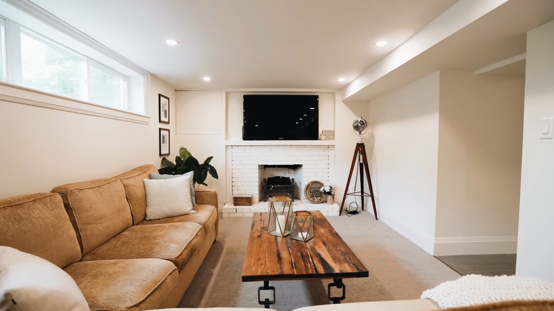 35 Interior Design Photos vs. 37 Coney Rd, Toronto Luxury Home Tour