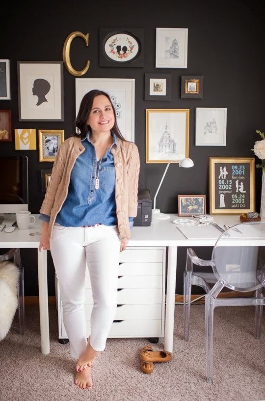 Home office com parede preta é arrojado e clean. Blog Achados de Decoração Home office com parede preta é arrojado e clean. Blog Achados de Decoração