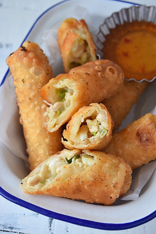 Crispy takeout style jalapeno popper egg roll,stuffed with cream cheese,jalapeno,chicken