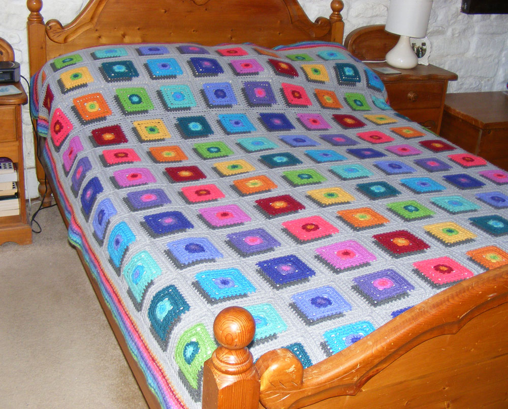 Sooz Jewels Crocheted shadow blanket