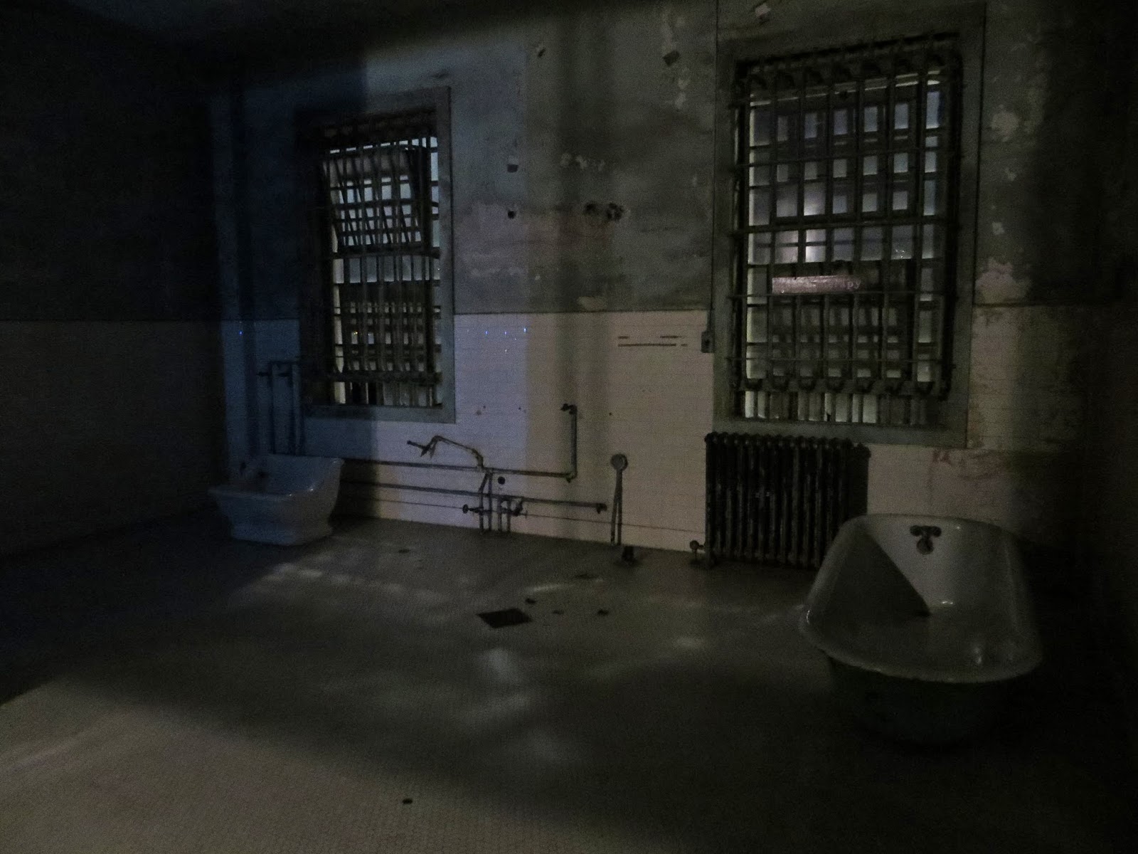 An English country girl in California Fear and freedom on Alcatraz Island sleeping in the