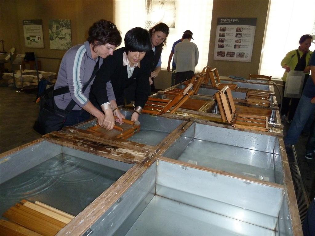 Korea "Feel the Love" Tour 2011 Jeonju Paper museum and Hanok Village tour