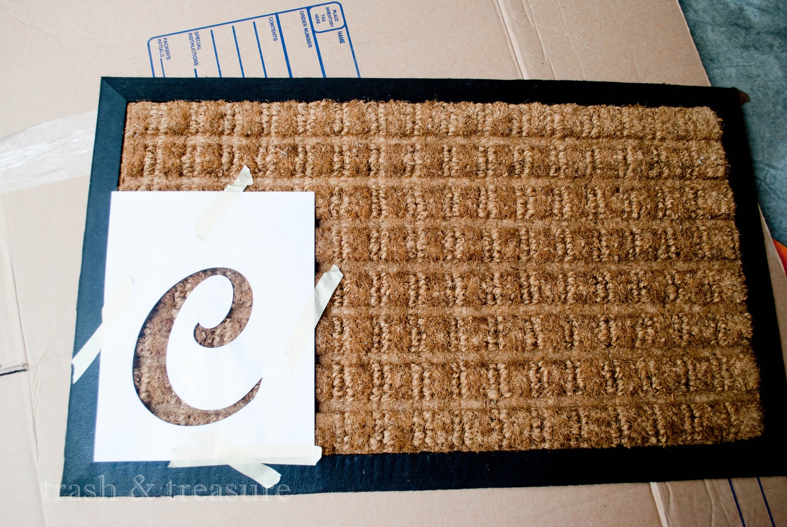 My Trash and Treasure diy quicky doormat customization