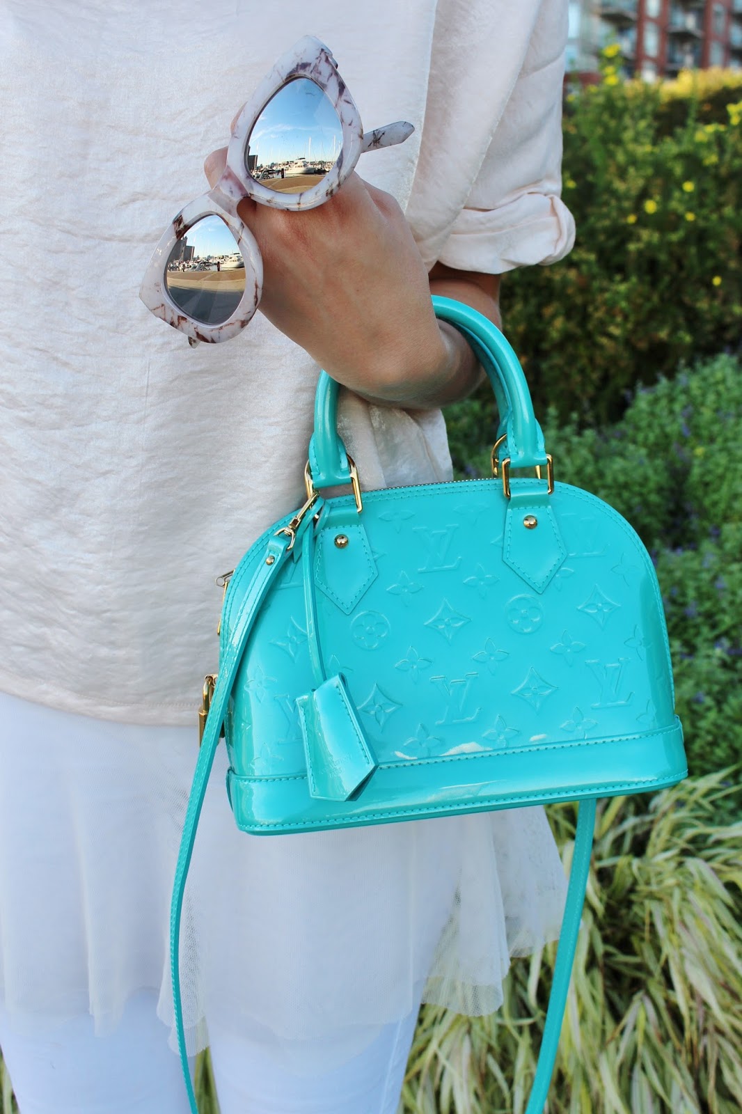 10 Handbags You Need In Your Closet Bijuleni