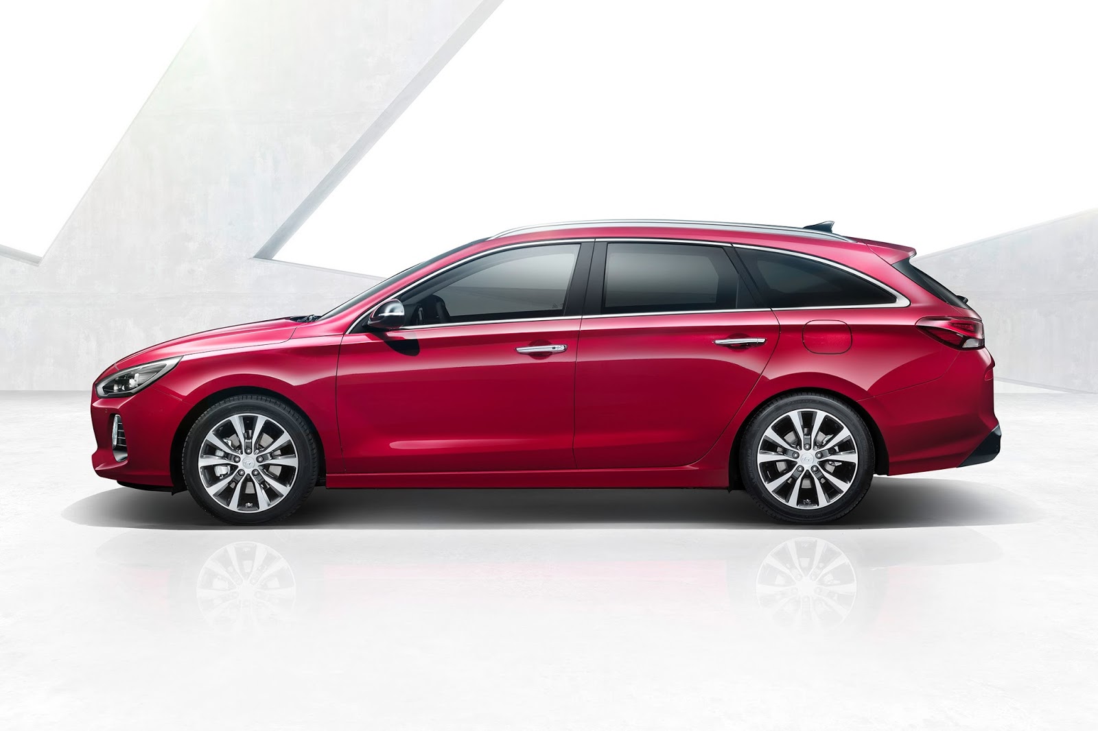 New Hyundai i30 Wagon Is The Elantra Estate We’ll Never