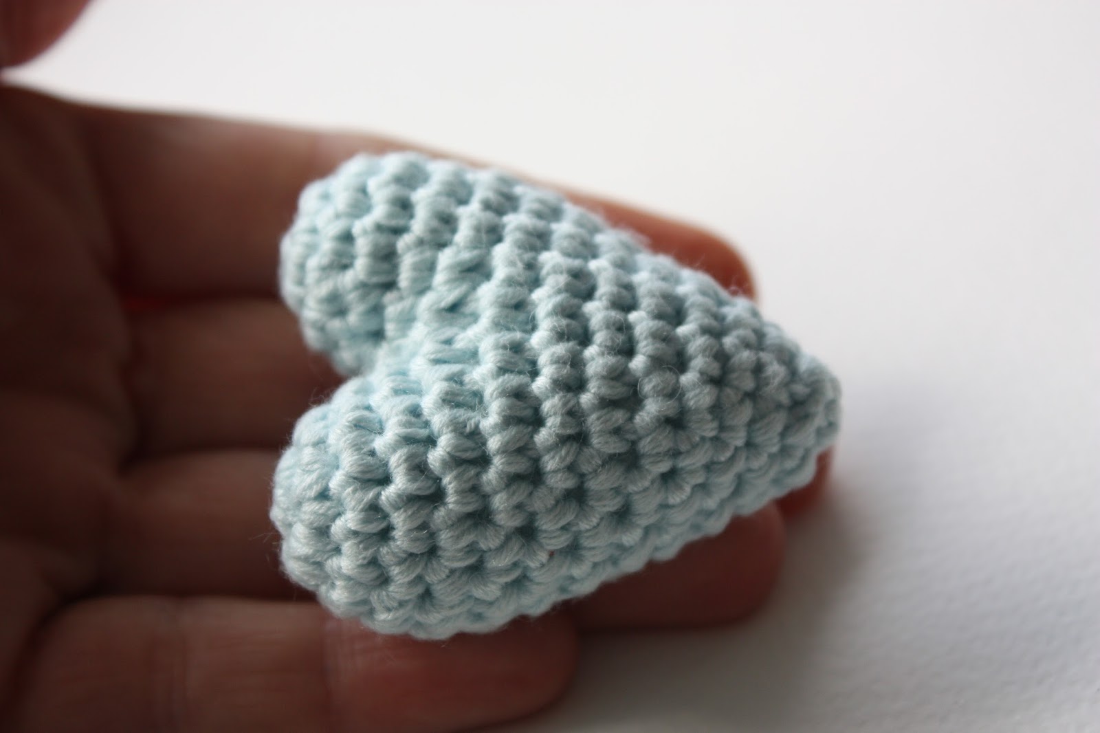 Happyamigurumi Preparations for Valentine´s Day Crochet Heart, Free