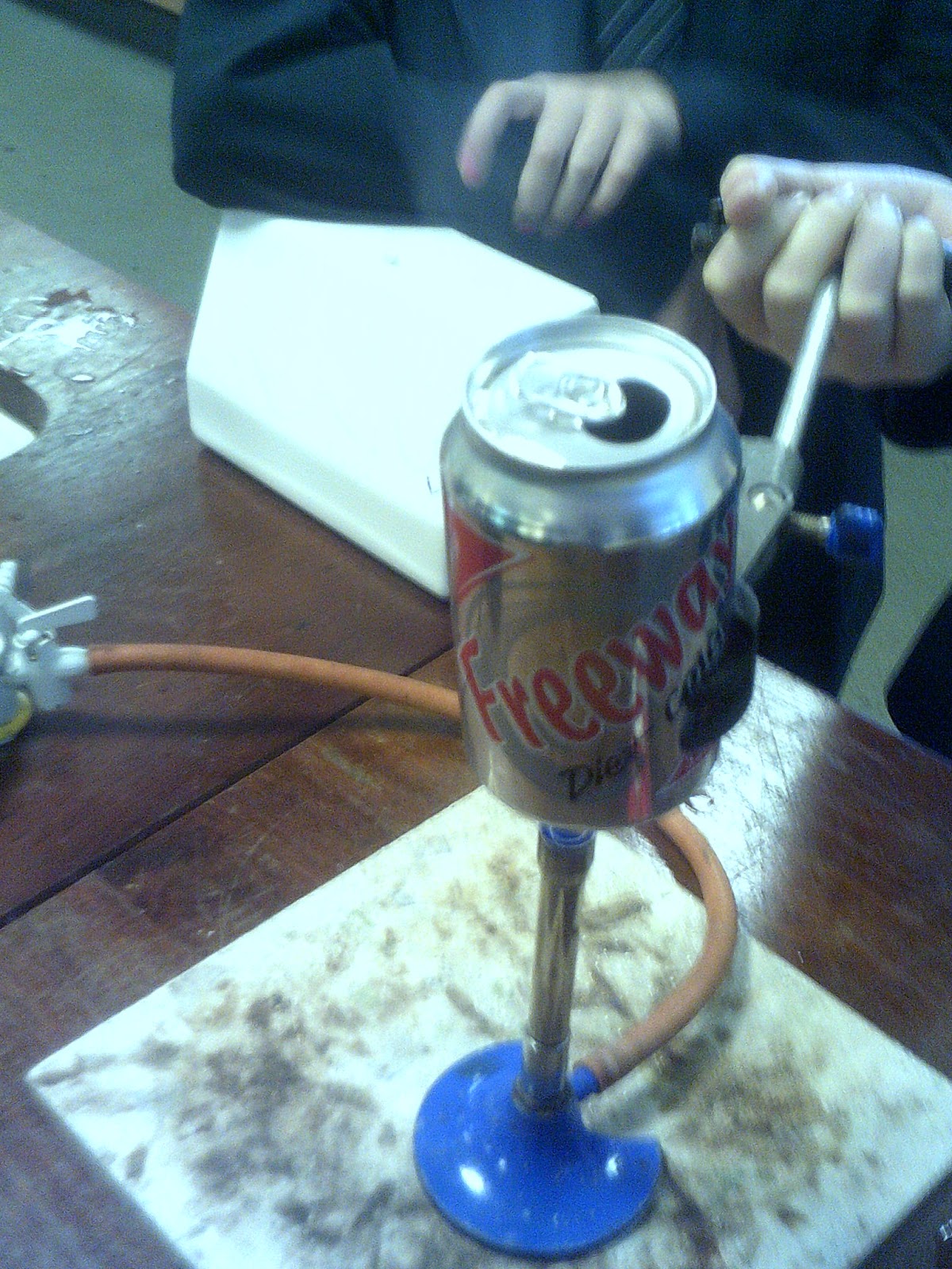 wigton physics Imploding drinks can