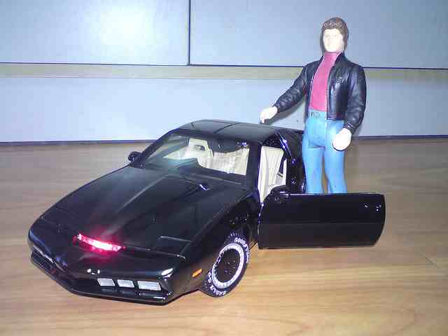 KNIGHT RIDER SCALE EL COCHE FANTASTICO JUGUETTE