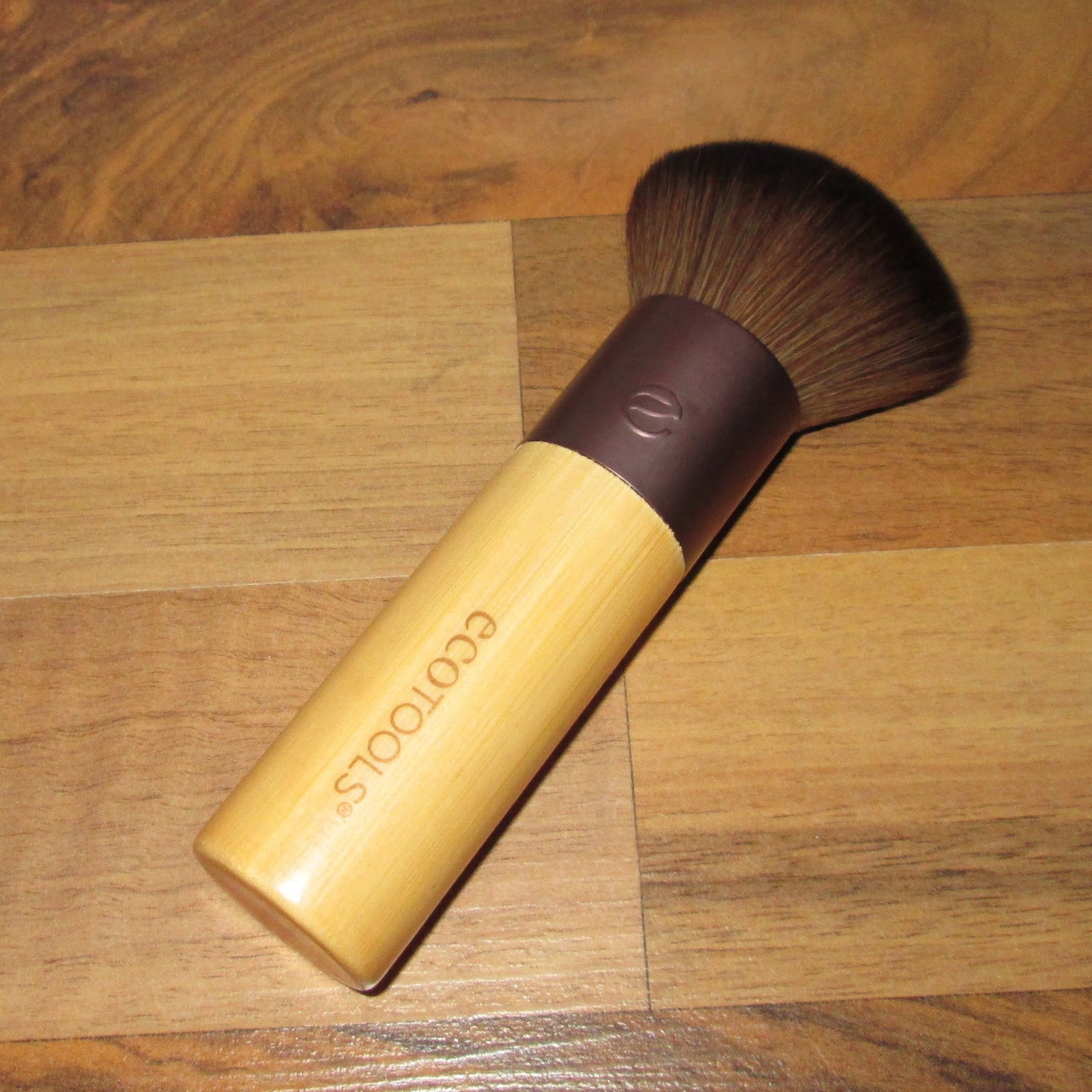 [Review] EcoTools Domed Bronzer Brush