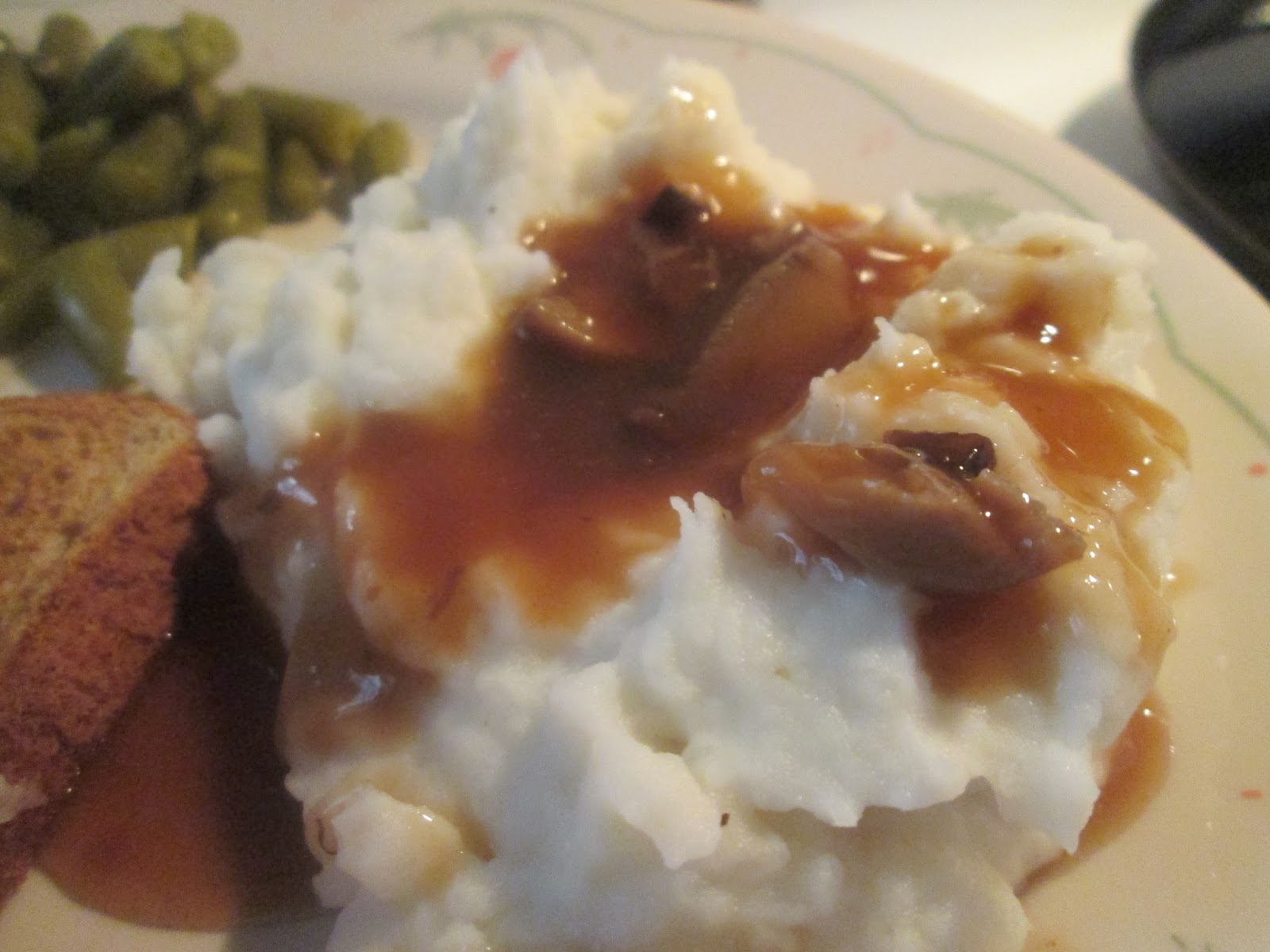 Diab2Cook OpenFaced Roast Beef Sandwich w/ Mashed Potatoes, Mushroom Gravy, and Green Beans
