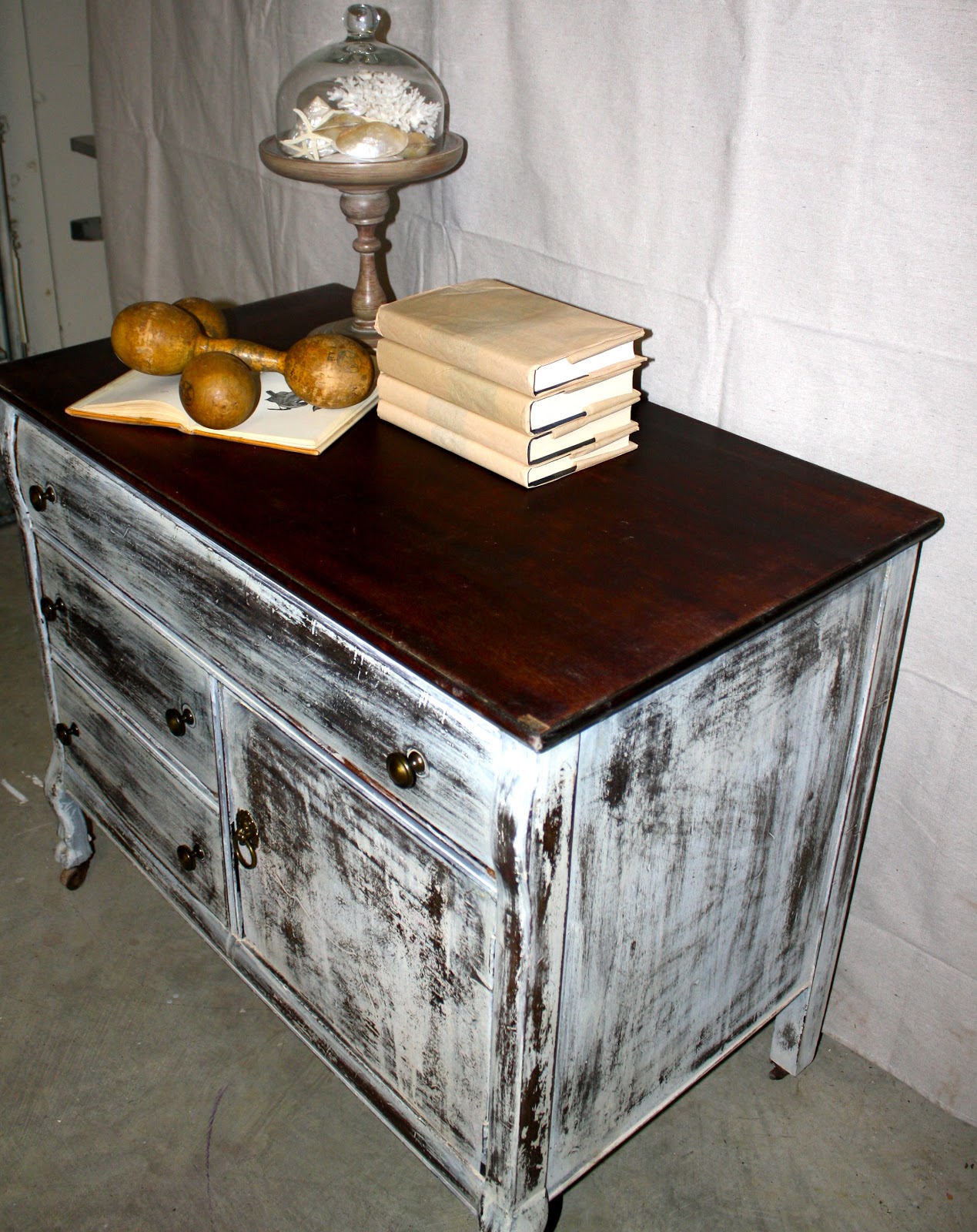 the little cottage on the pond... MMS Ironstone