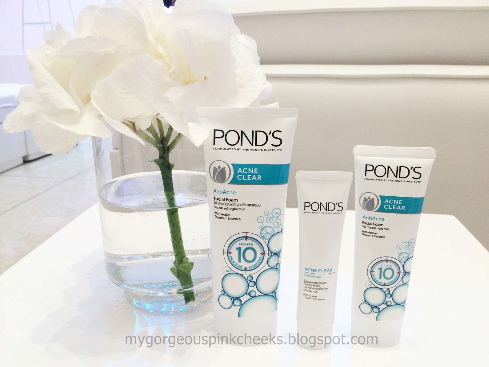 Pond's Acne Clear Facial Foam and LeaveOn Expert Clearing Gel My