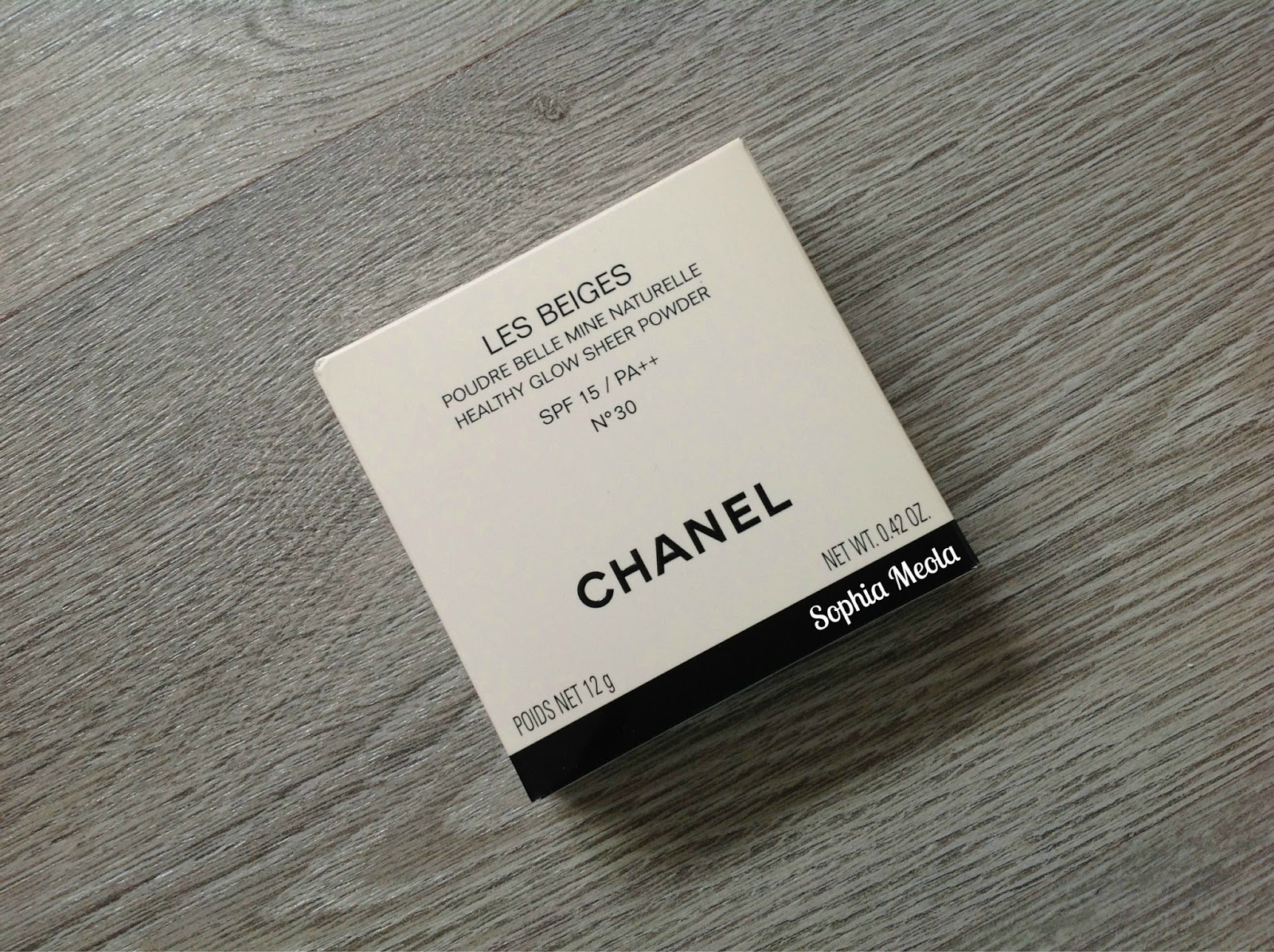  Chanel - Les Beiges Healthy Glow Sheer Powder SPF 15