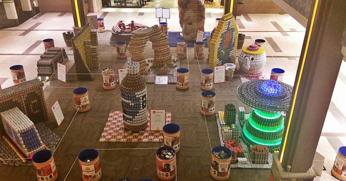 KANSAS CITY CELEBRATES HARVESTERS 'CANSTRUCTION' AT OAK PARK MALL!!!