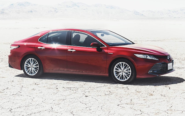 Novo Toyota Camry 2018