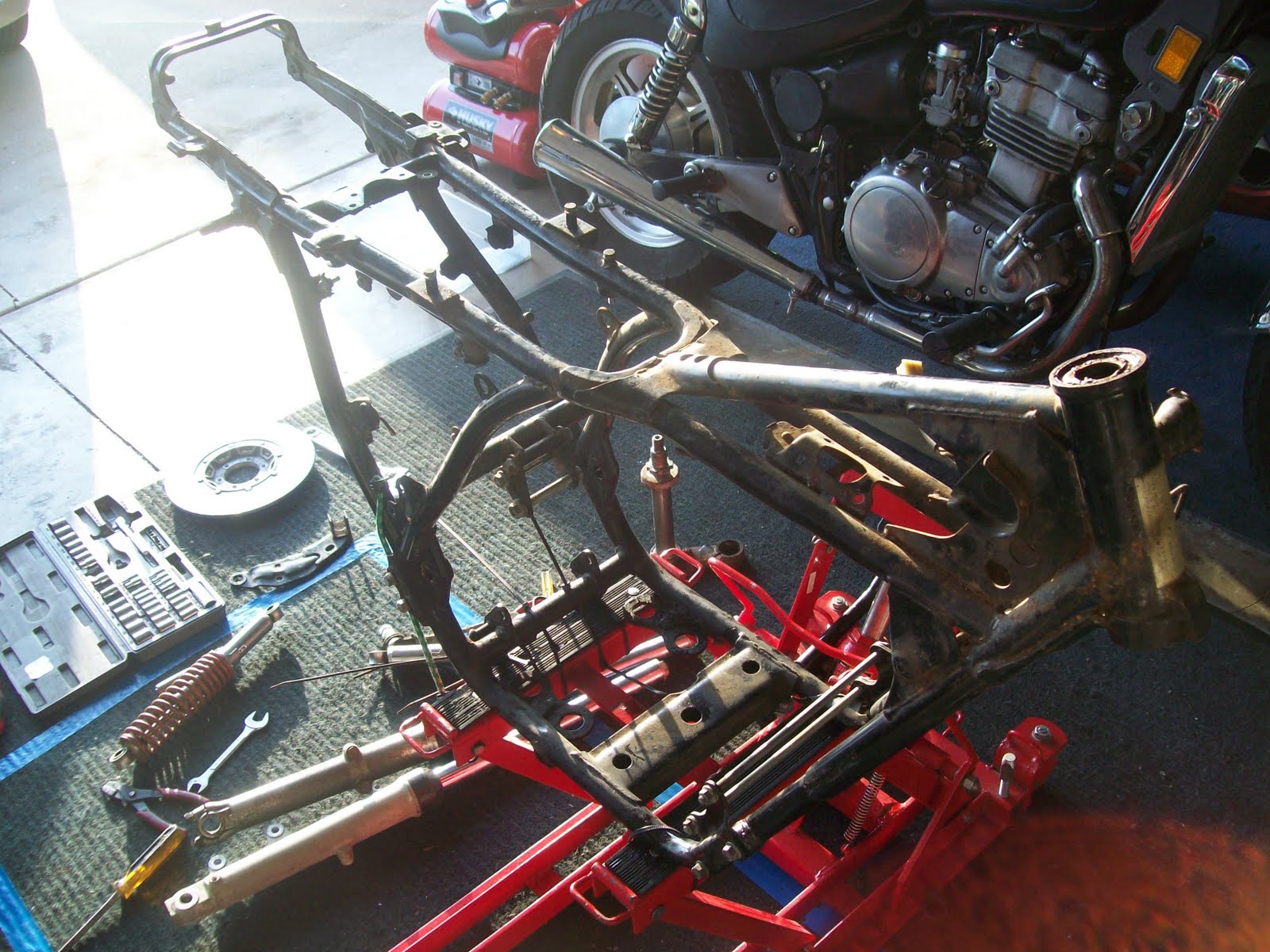 J&B Motorcycle Restoration Jack's 1977 Yamaha RD400 Restoration