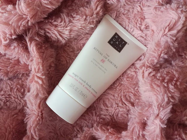 The ritual of Sakura de Rituals : une touche de magie pour le corps ?  The ritual of Sakura de Rituals : une touche de magie pour le corps ?