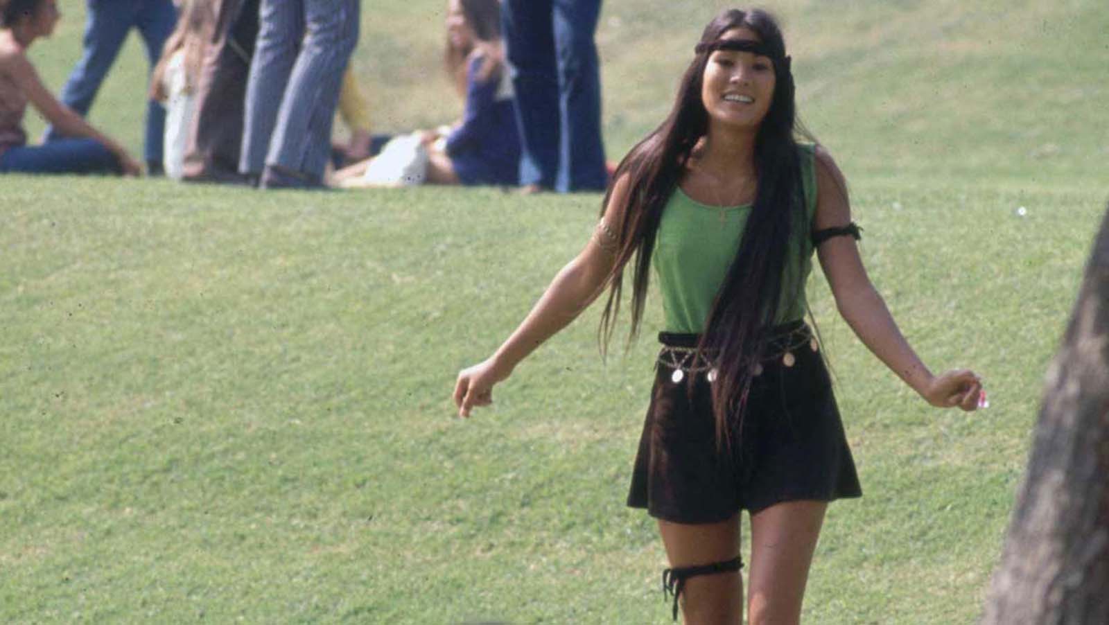 The high school fashion of 1969.