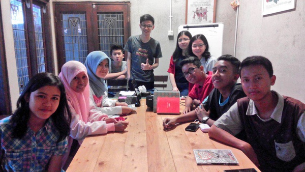 Ekskul Bikin Video Bareng Ekskul Bikin Video Bareng