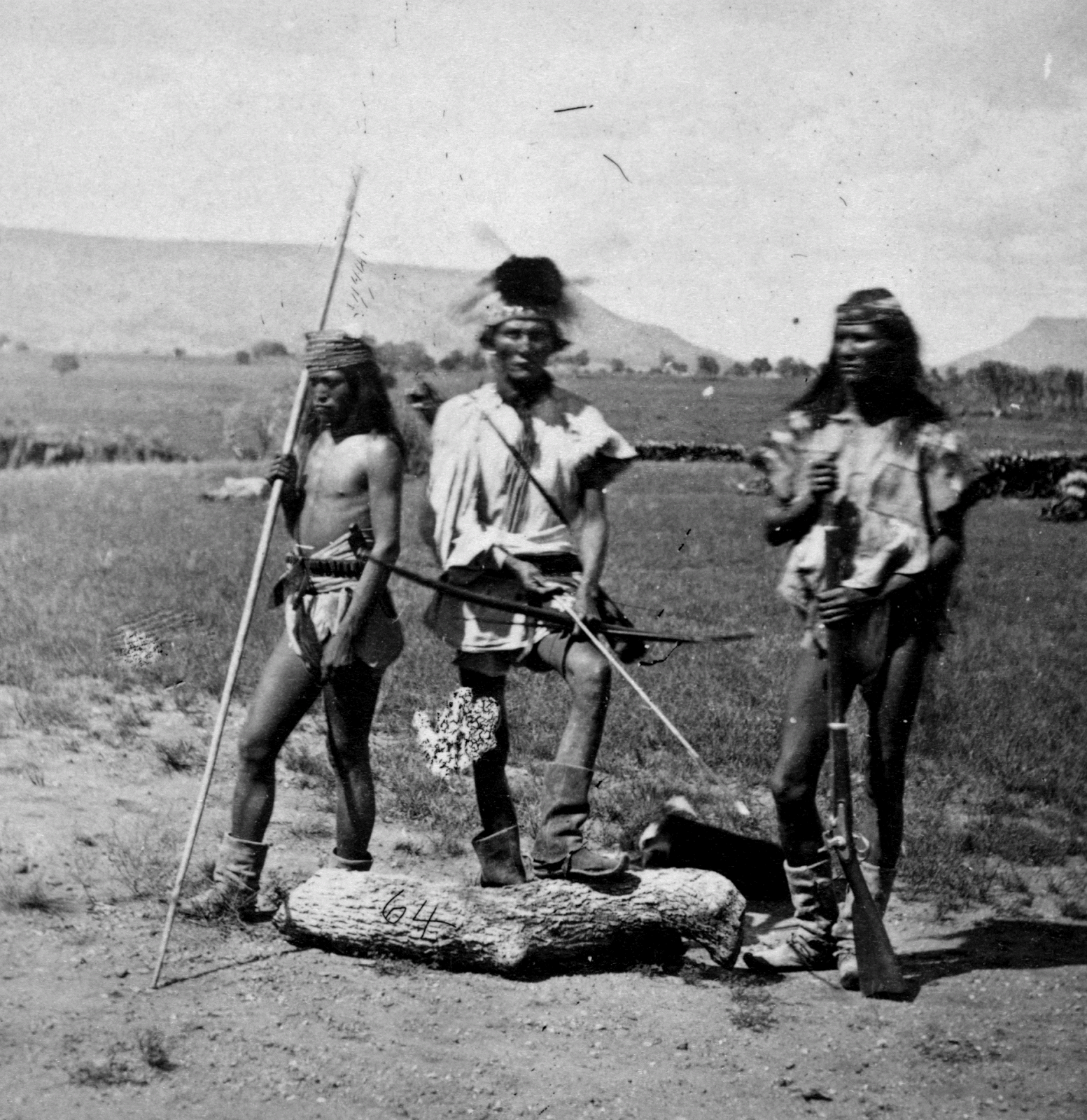 шары для охоты у индейцев. оджибве индейцы. духовая трубка с дротиками индеец. племя липаны. шары для охоты у индейцев.