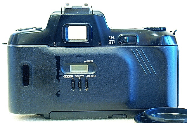 Nikon F-601 35mm AF SLR Film Camera Review - ImagingPixel