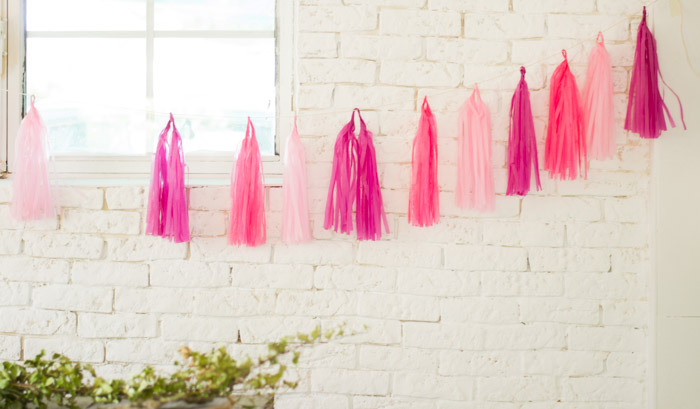 Guirnalda borlas papel de seda diy