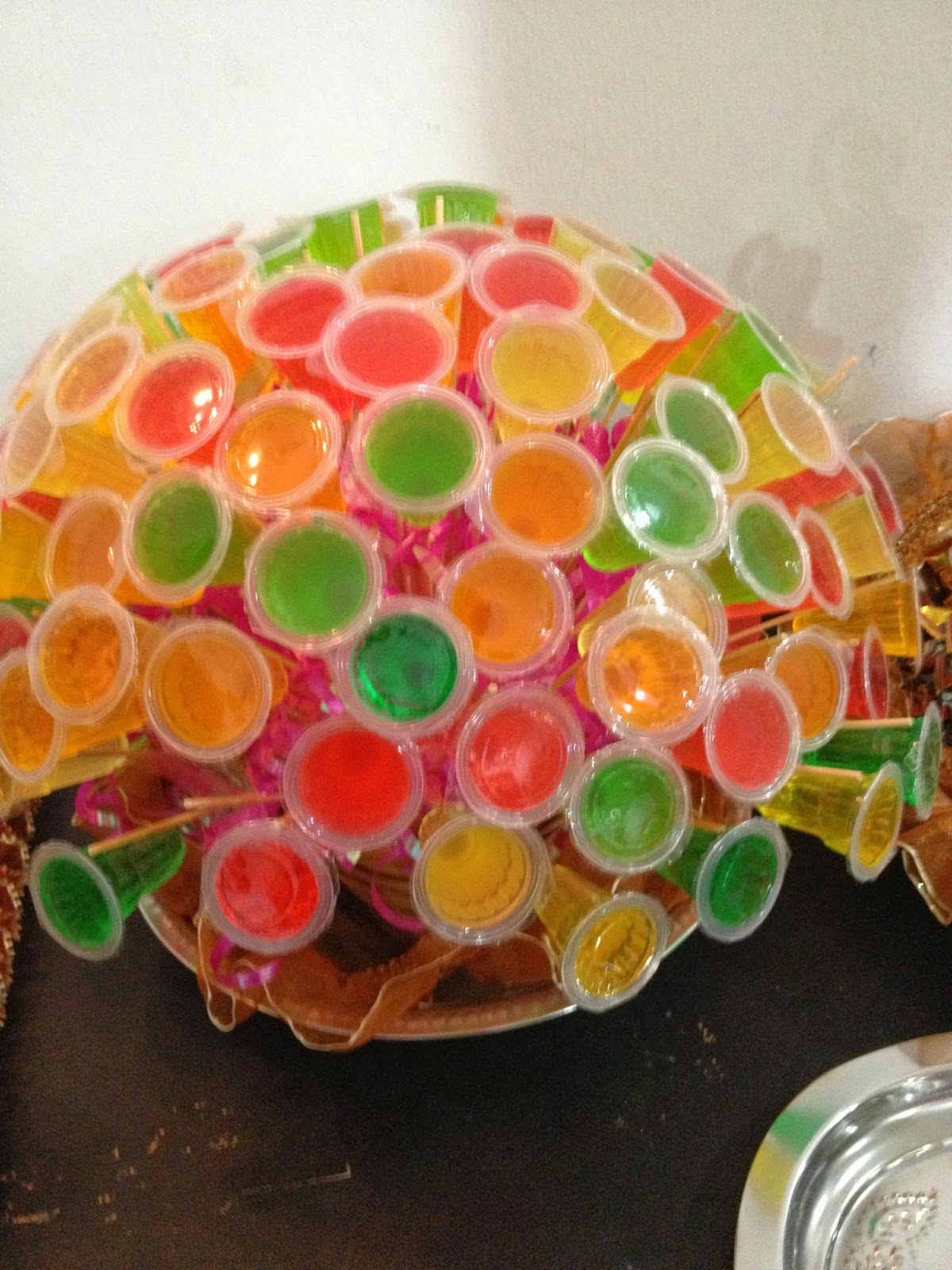 CANDY CRAFT Gummy Jelly in cup bouquet for all occasions.