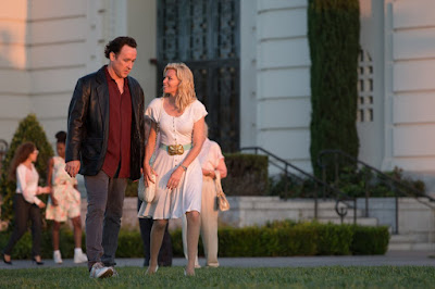John Cusack and Elizabeth Banks in Love and Mercy