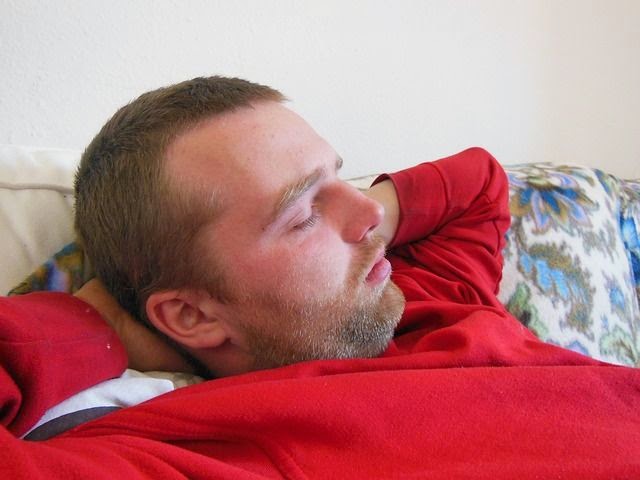 7 Pengaruh dan Dampak Buruk Tidur Pagi Hari
