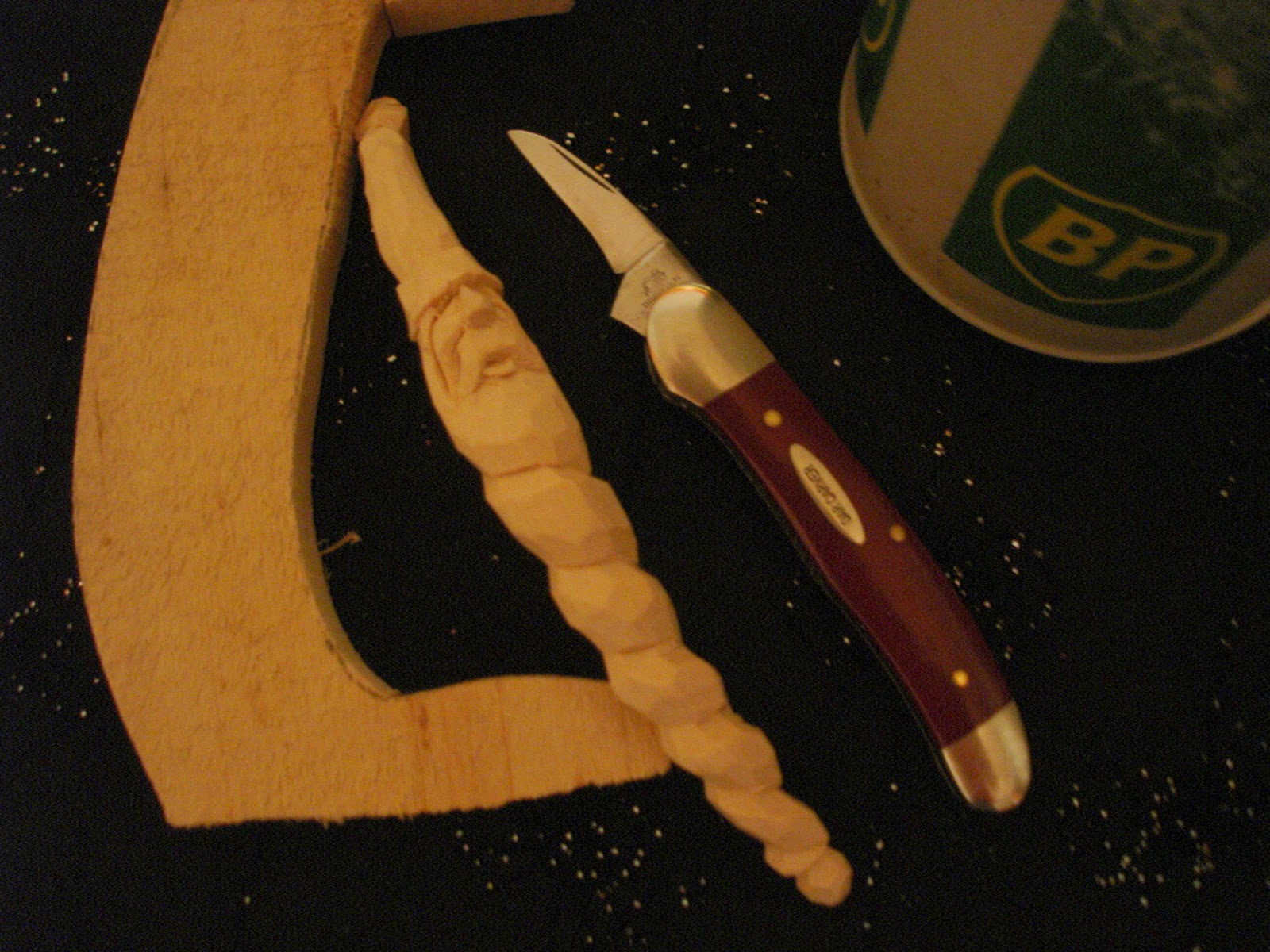 BEGINNERS CARVING CORNER AND BEYOND: Whittling A Spiral