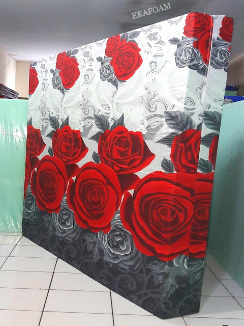 Kasur inoac motif rose black Kasur inoac motif bunga rose black