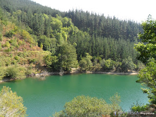 Recodo a la derecha de la presa