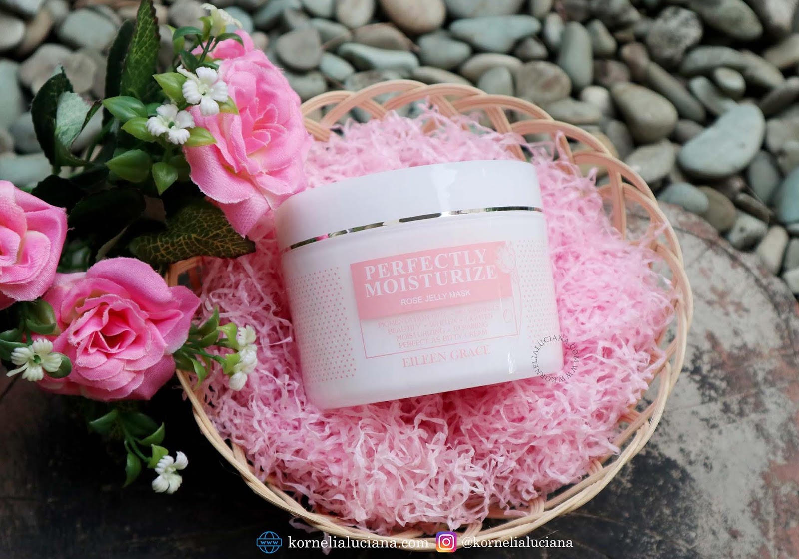 Skincare Review Eileen Grace Perfectly Moisturize Rose Jelly Mask Kornelia Luciana