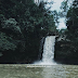 Mari Berwisata Ke Air Terjun Tarungggang, Air Terjun Yang Memiliki Pasir Putih