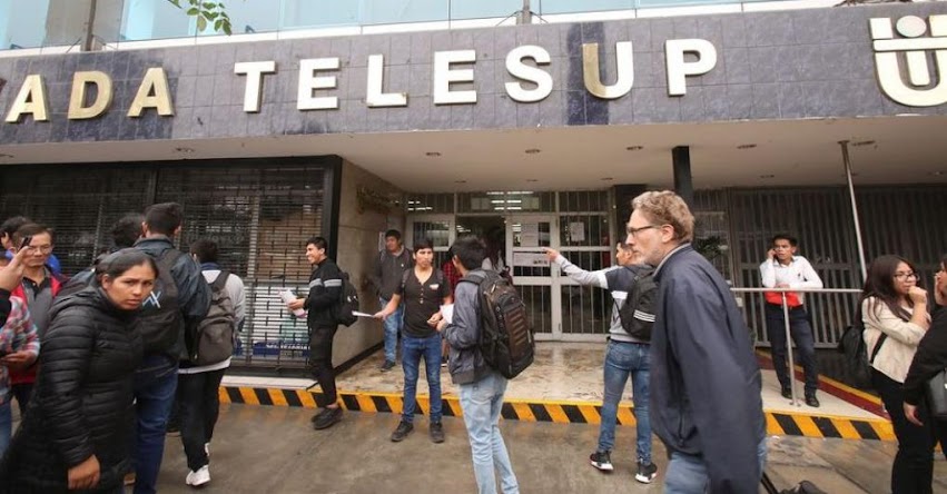 Comisión de Educación del Congreso busca como dé lugar que universidades privadas denegadas puedan acogerse a plan de emergencia del Estado Comisión de Educación del Congreso busca como dé lugar que universidades privadas denegadas puedan acogerse a plan de emergencia del Estado